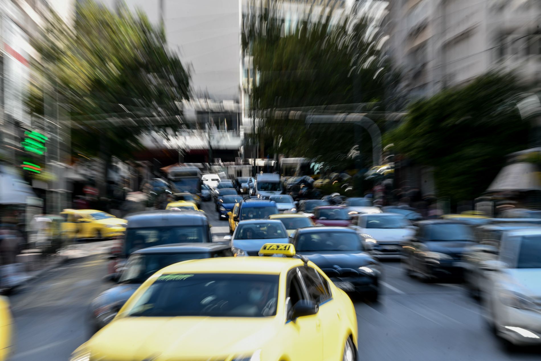 Υπ. Μεταφορών: Καλύτερη η εικόνα στο Κέντρο με στοχευμένες ενέργειες
