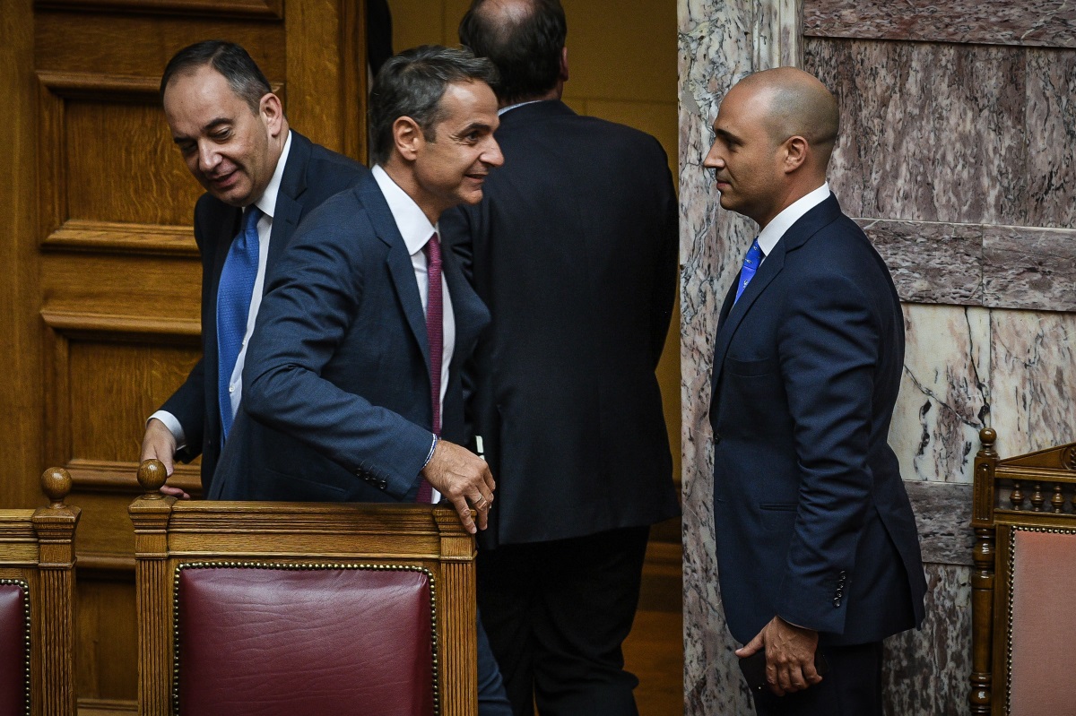 Μπογδάνος: To παρασκήνιο πριν από τη διαγραφή του από τον Μητσοτάκη