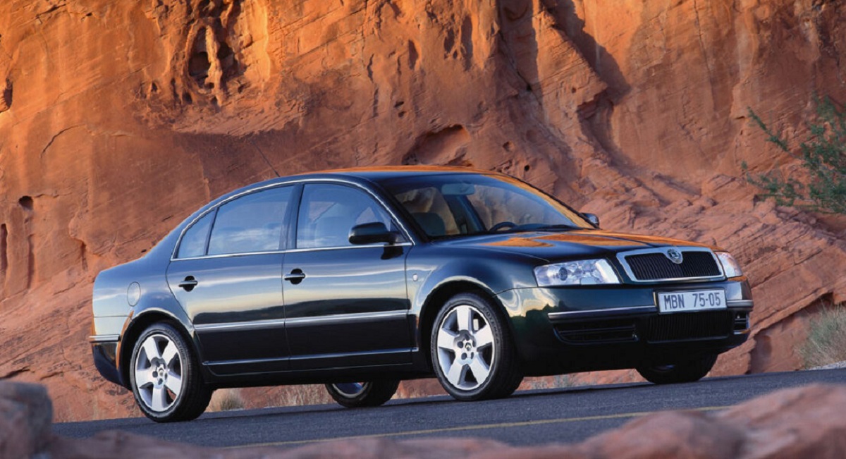 Skoda Superb: Ιστορία 20 ετών στα πολυτελή sedan