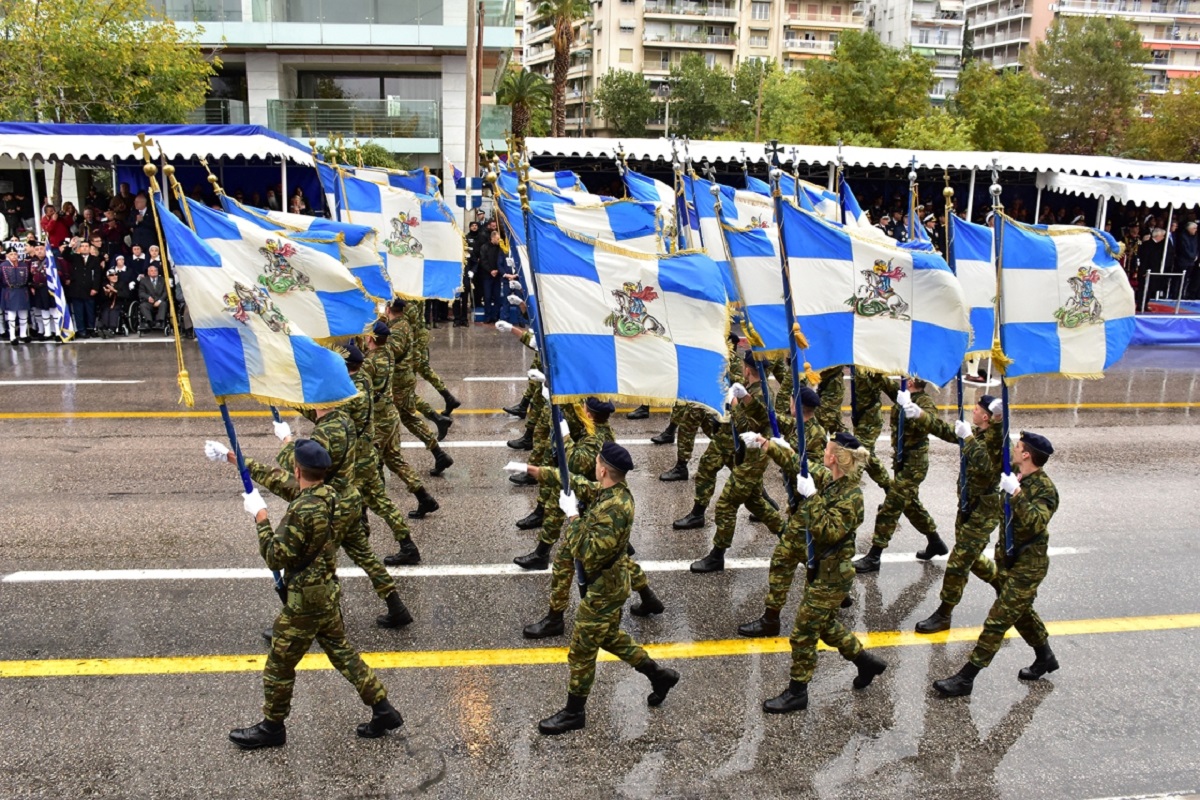 Θεσσαλονίκη: Μόνο στρατιωτική και με θεατές η παρέλαση