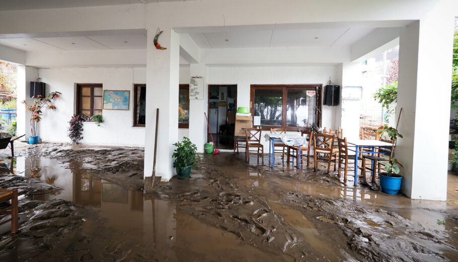 Πλημμύρες και καταστροφές από την έντονη βροχόπτωση στις πυρόπληκτες περιοχές της Β.Εύβοιας, στιγμιότυπα από το Αχλάδι ©ΘΟΔΩΡΗΣ ΝΙΚΟΛΑΟΥ/ EUROKINISSI