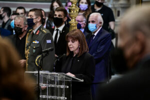 Η Κατερίνα Σακελλαροπούλου εκφωνεί τον επικήδειο στην κηδεία της Φώφης Γεννηματά © Eurokinissi