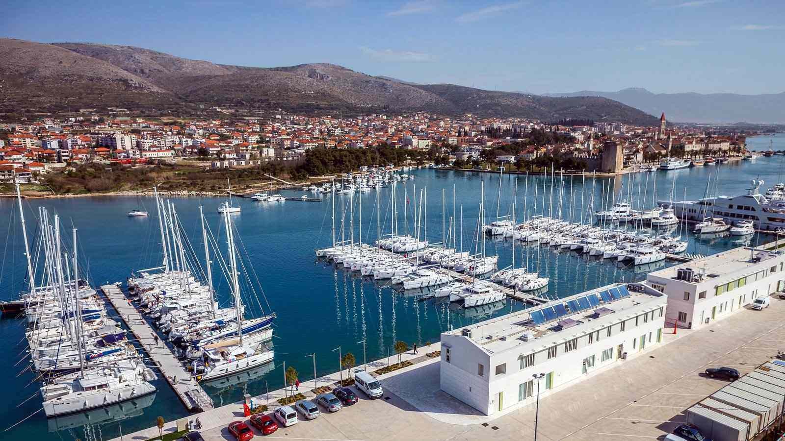 Παζάρια για deal στην ενέργεια, στις μαρίνες οι Τσέχοι του ΟΠΑΠ και πως fund αρμέγουν… επενδυτές