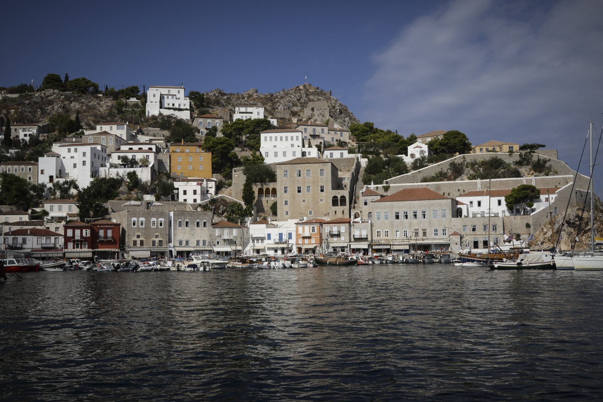 5 καλοκαιρινοί προορισμοί που έβαλαν χειρόφρενο στα αυτοκίνητα