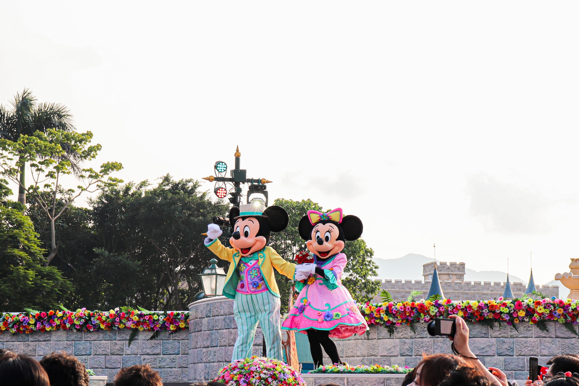 Κίνα: Έκλεισε η Disneyland μετά τον εντοπισμό ενός κρούσματος Covid-19