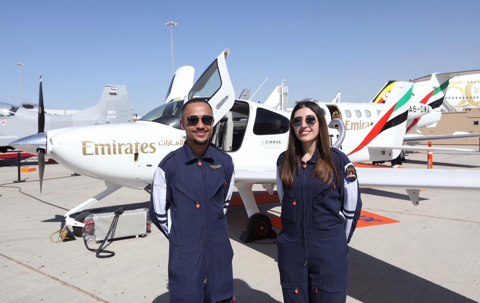 EMIRATES©ΔΤ