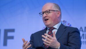 Ευρωζώνη: Ο φόβος του ενεργειακού σοκ απειλεί ανάκαμψη και πληθωρισμό