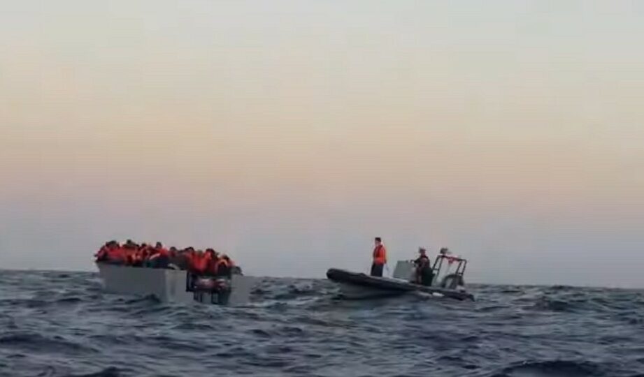 Το πλοίο Sea Eye 4 έφτασε στο λιμάνι του Τράπανι της Σικελίας © youtube