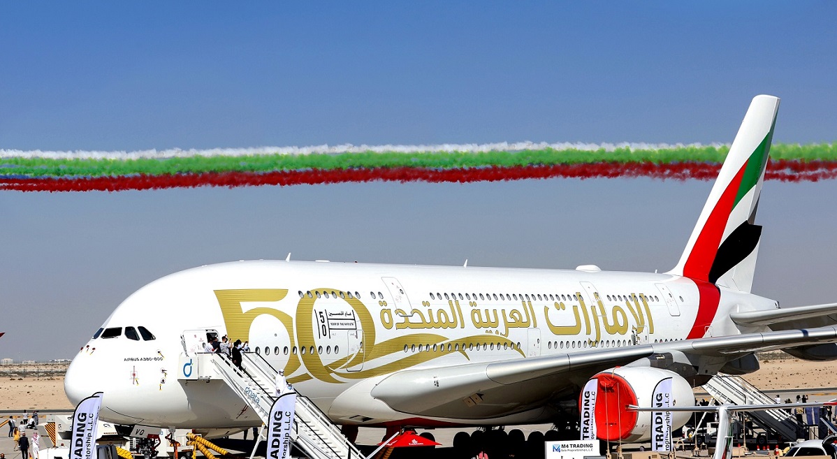 Emirates: Προχωρά σε νέες συνεργασίες και επενδύσεις