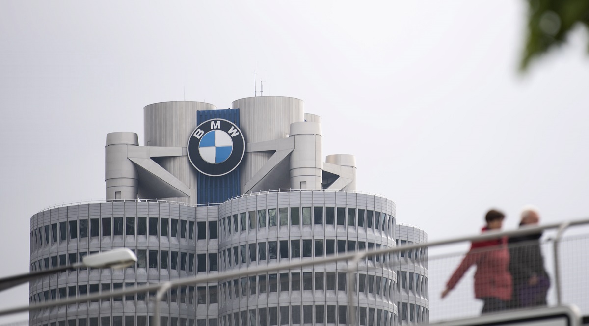 BMW © EPA/LUKAS BARTH-TUTTAS