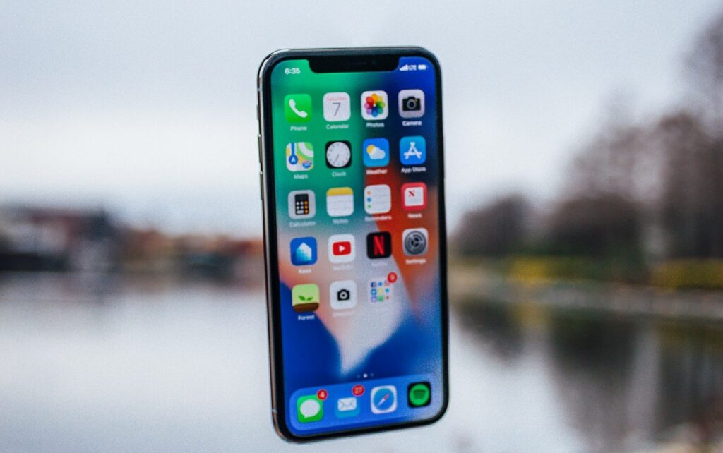 ΕΕ: Ζητεί επενδύσεις αμερικανικών Big Tech σε δίκτυα τηλεπικοινωνιών
