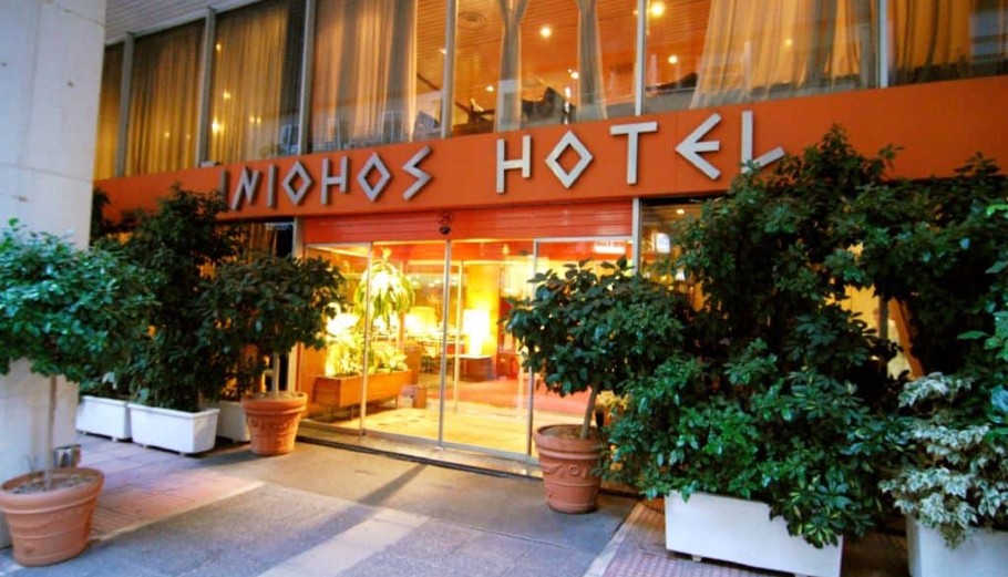Πωλητήριο και πάλι στο ξενοδοχείο Ηνίοχος