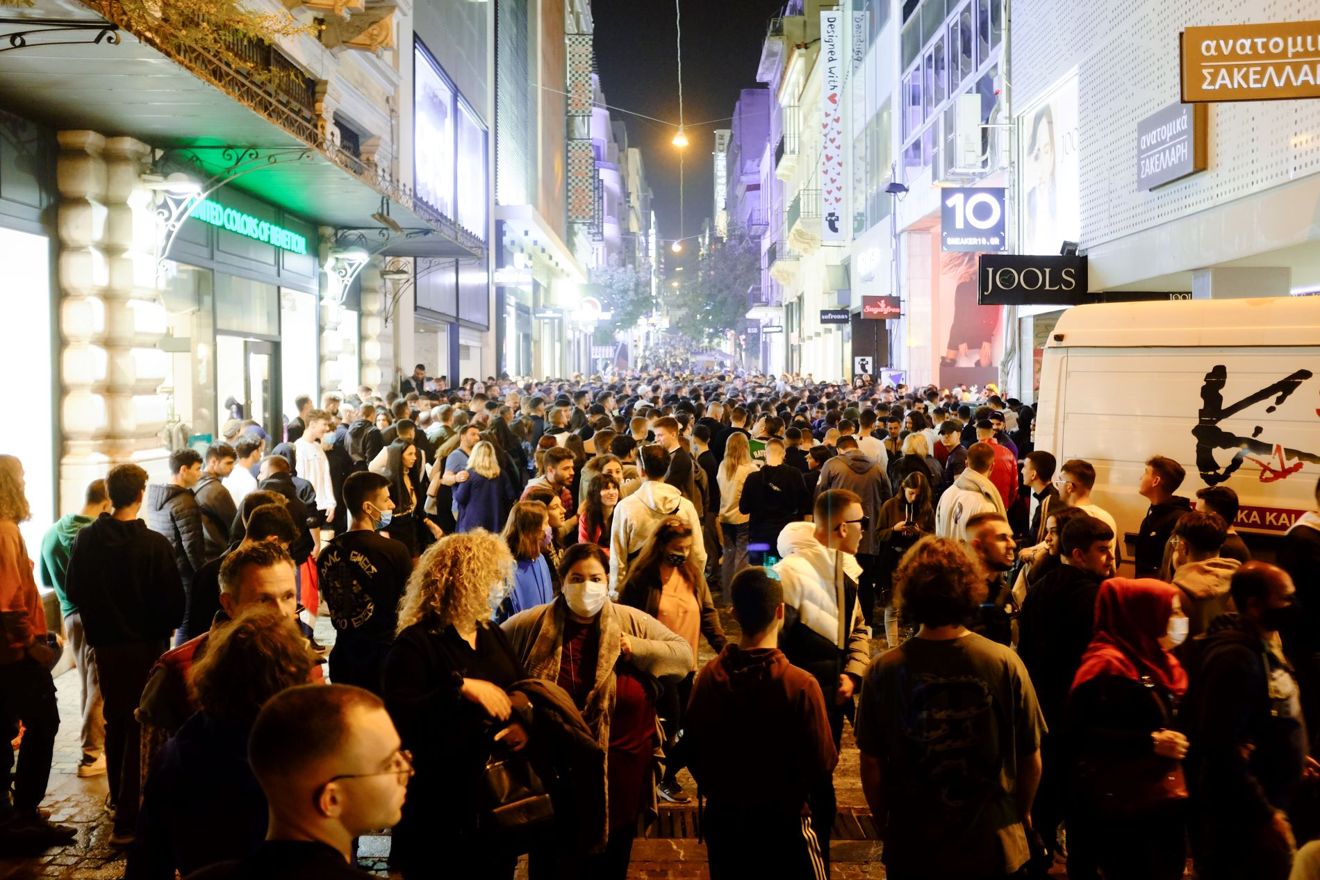 Πρώτο ένσημο και 150.000 επιδοτούμενες θέσεις εργασίας το 2022