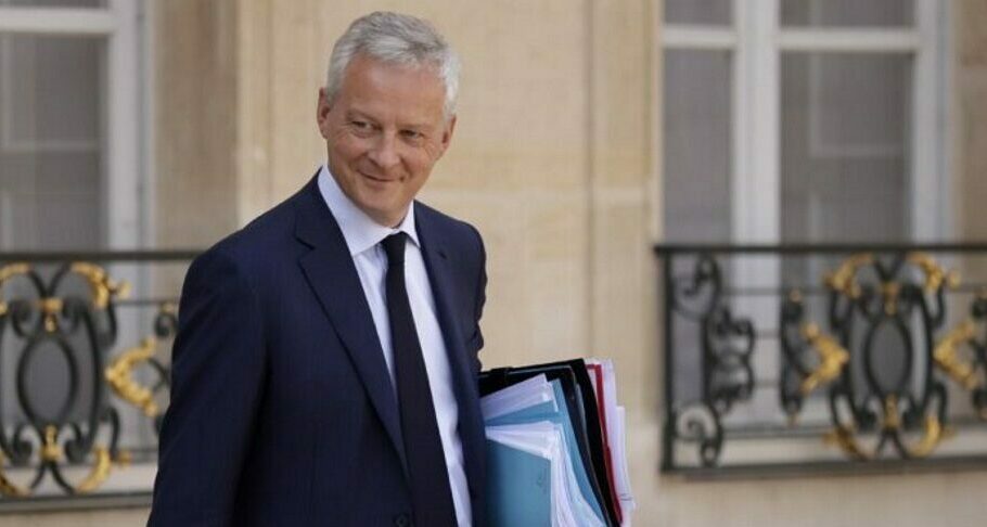 Ο Γάλλος υπουργός Οικονομικών Μπρούνο Λεμέρ ©EPA/YOAN VALAT
