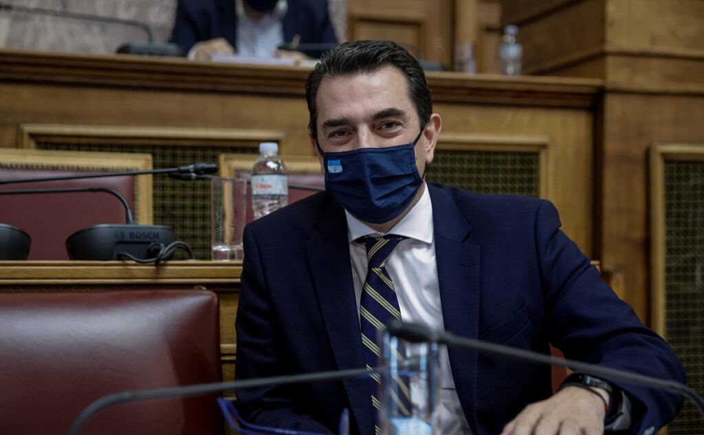 Σκρέκας: Έρχονται πρωτοβουλίες για αποθήκευση ενέργειας και έργα ΑΠΕ