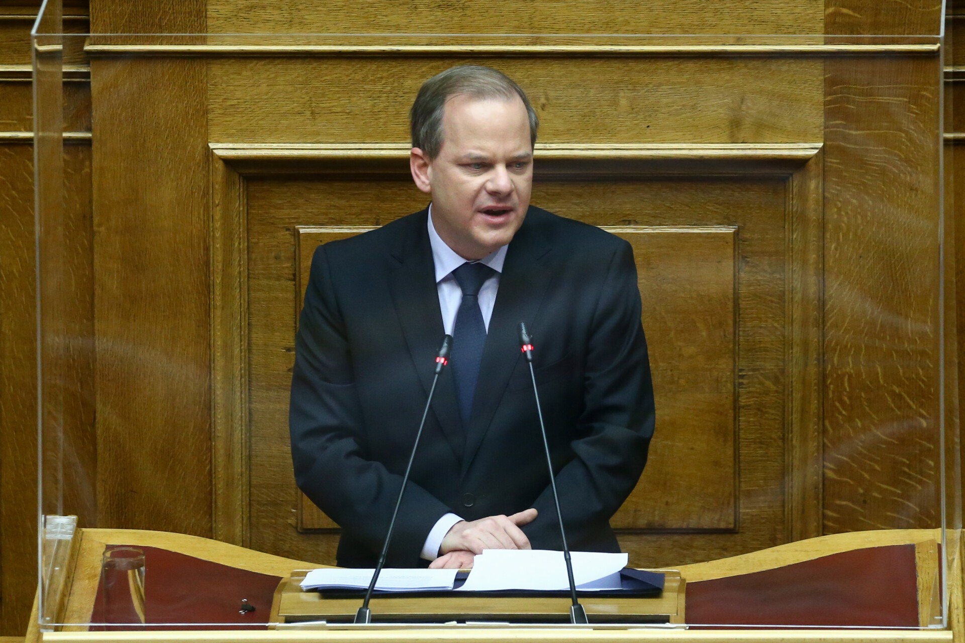 Καραμανλής: Επιλύουμε χρόνια προβλήματα στις επιβατικές μεταφορές