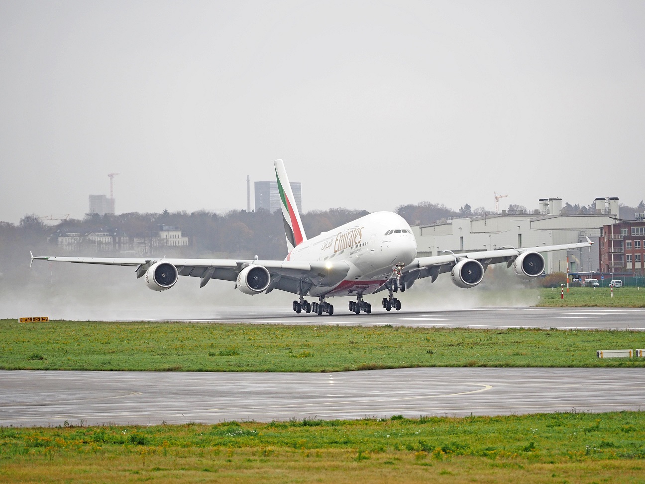 Τα νέα Airbus A380 της Emirates / ΔΤ