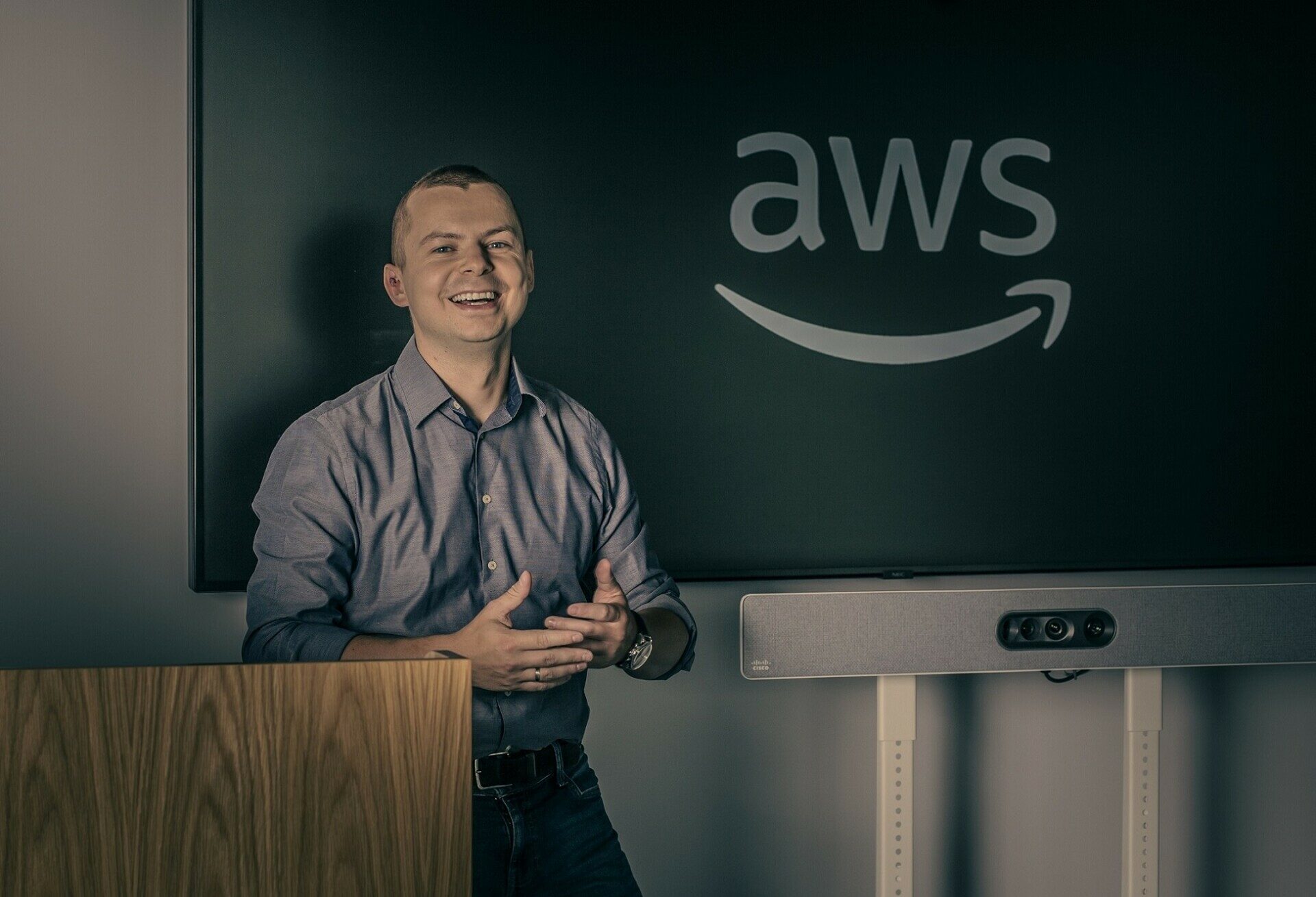 Ο CEE Senior Solutions Architecture Manager της AWS Tomaz Stachlewki © Amazon