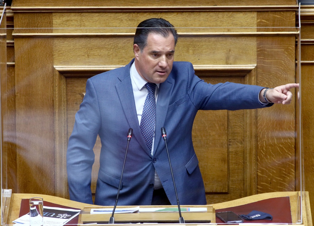 Εξηγήσεις Γεωργιάδη για την κυριακάτικη λειτουργία καταστημάτων