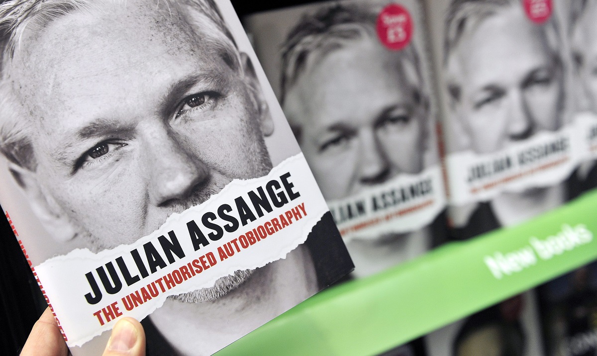 Τζούλιαν Ασάνζ: Μήνυση στην CIA από τους δικηγόρους του