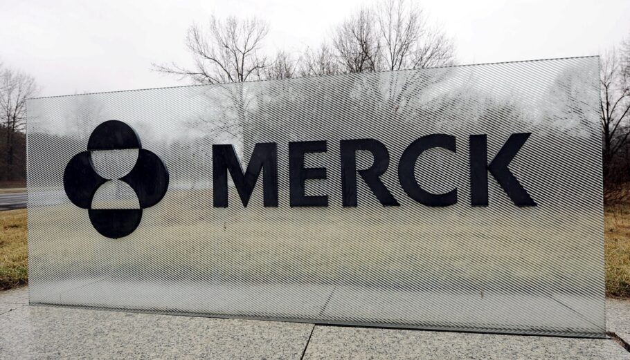 Εγκαταστάσεις της Merck © EPA/JUSTIN LANE