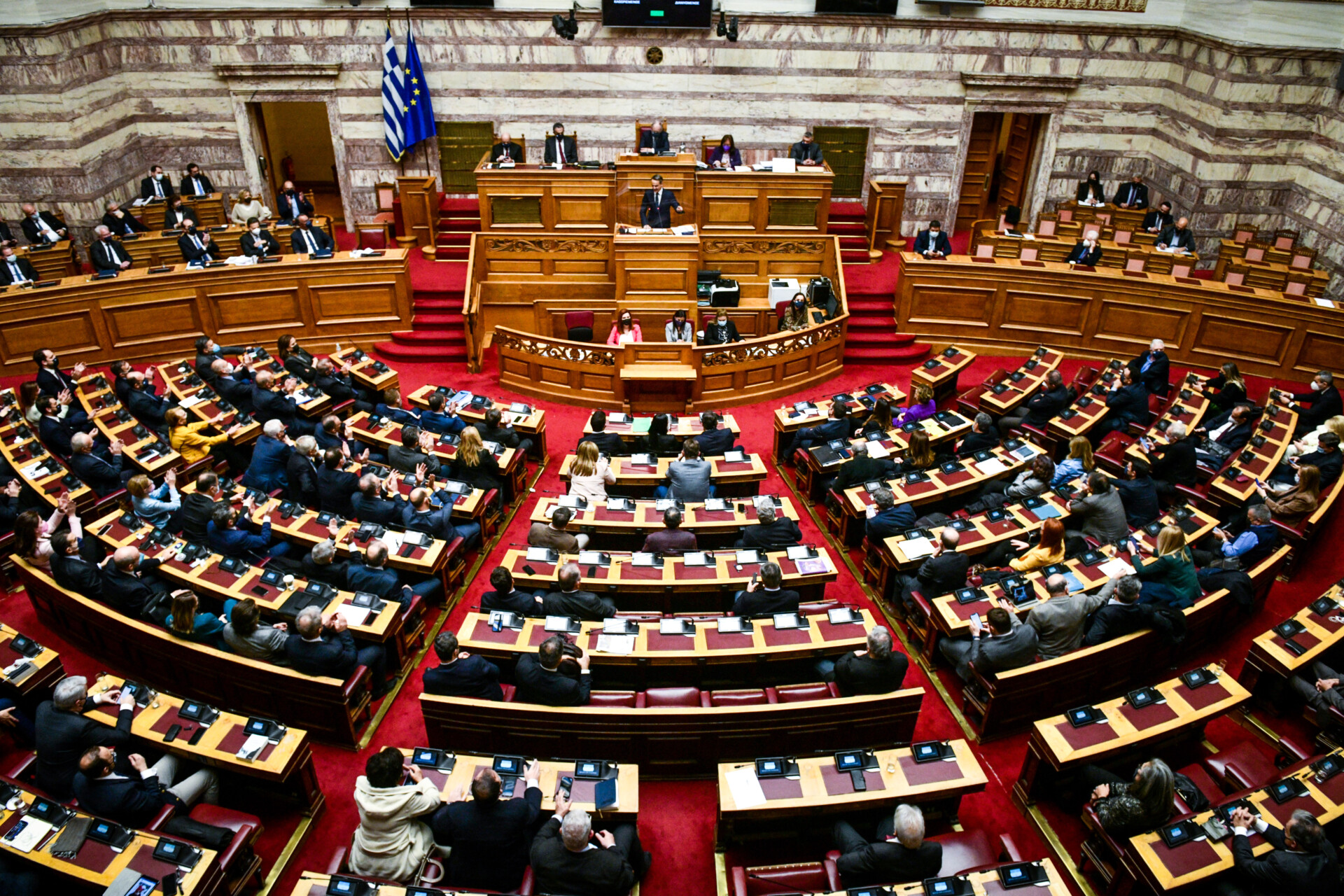 Εξεταστική: Στον πρόεδρο της Βουλής το πόρισμα – Τι ψήφισαν τα κόμματα