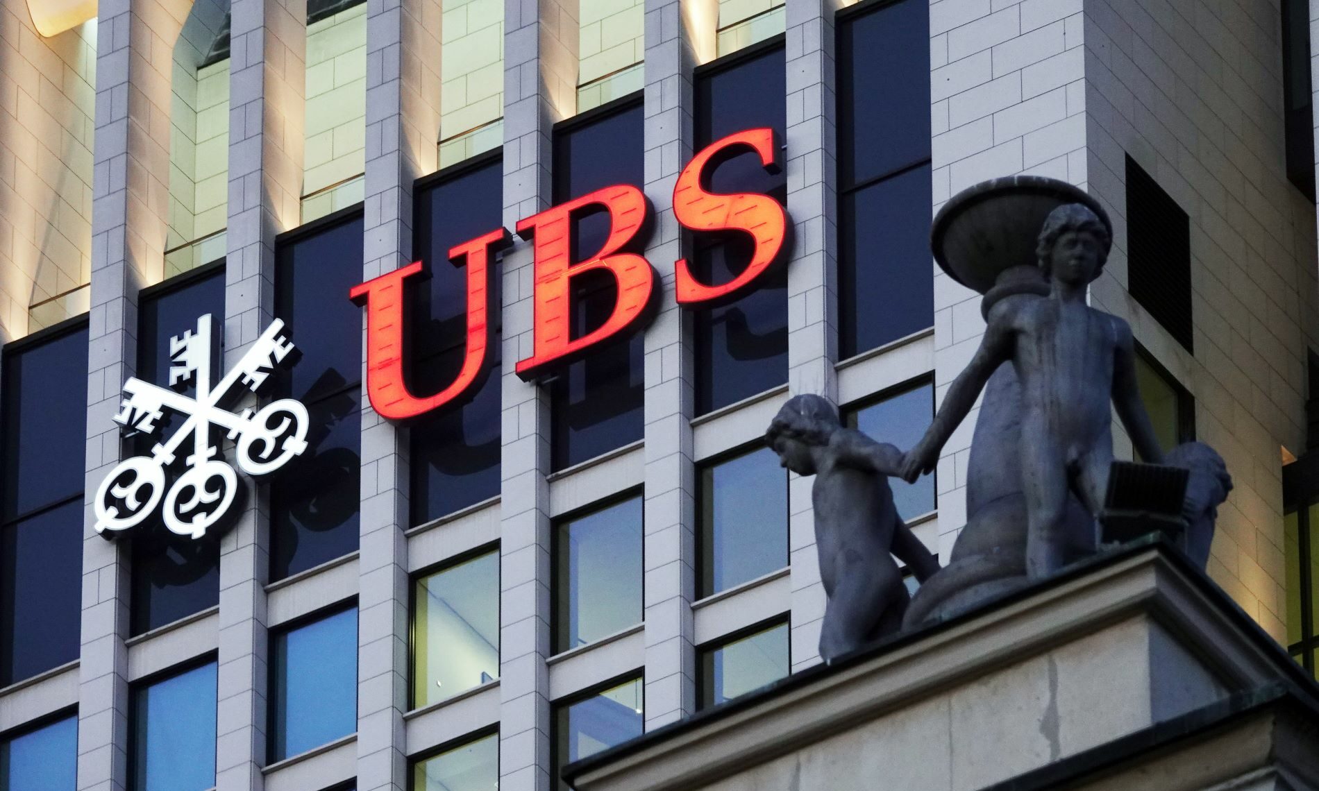 UBS ©EPA/MAURITZ ANTIN