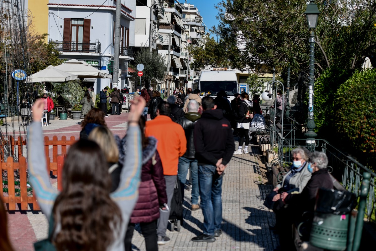ΕΟΔΥ: Δωρεάν rapid test σε 165 κεντρικά σημεία την Τρίτη