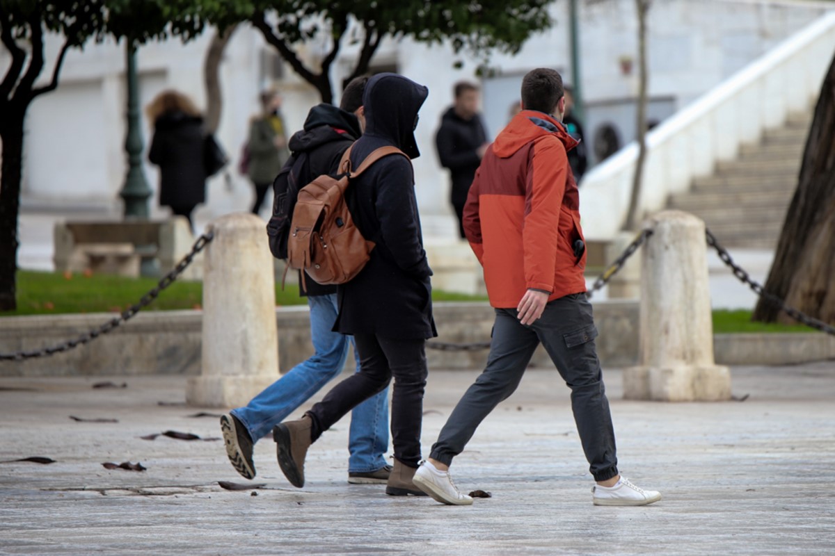 Κορονοϊός: Πτωτική τάση στο ιικό φορτίο της Αθήνας και 10 ακόμη περιοχών
