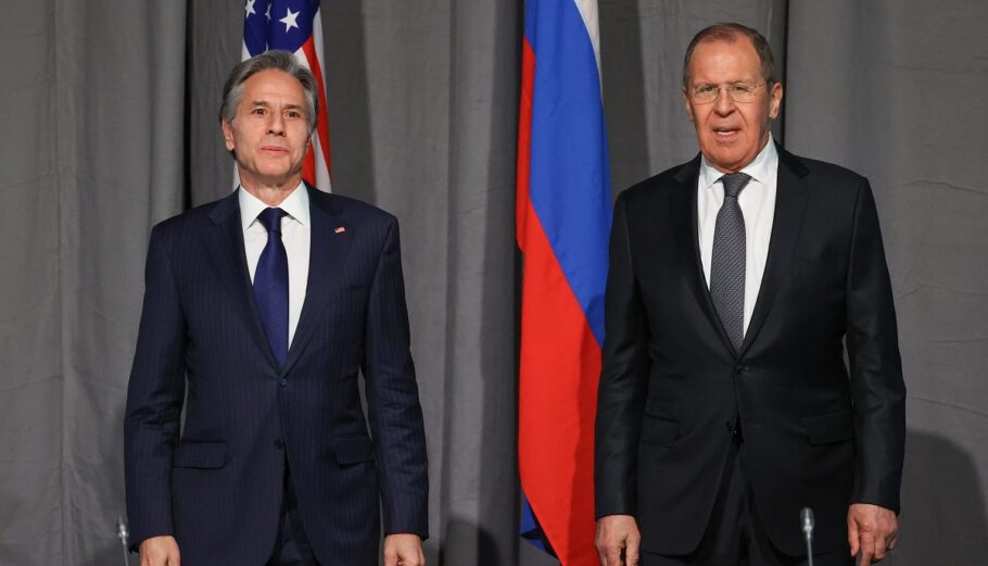 Αντόνι Μπλίνκεν και Σεργκέι Λαβρόφ©EPA/RUSSIAN FOREIGN MINISTRY PRESS SERVICE HANDOUT HANDOUT EDITORIAL USE ONLY/NO SALES