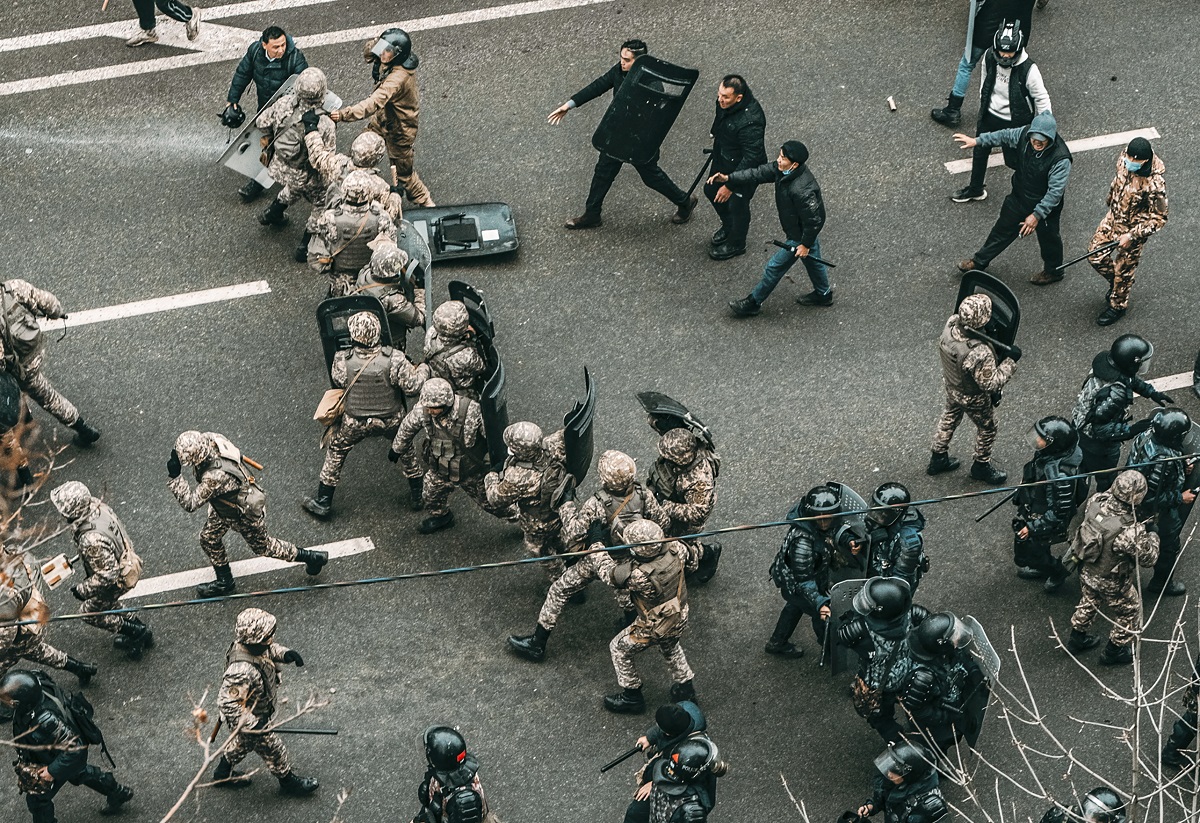 Διαδηλώσεις στο Καζακστάν © EPA/ALEXANDER KUZNETSOV