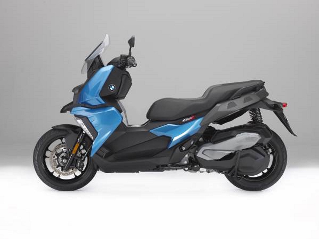 Αρ ντεκό εκδοχή μιας BMW C400X από NMoto