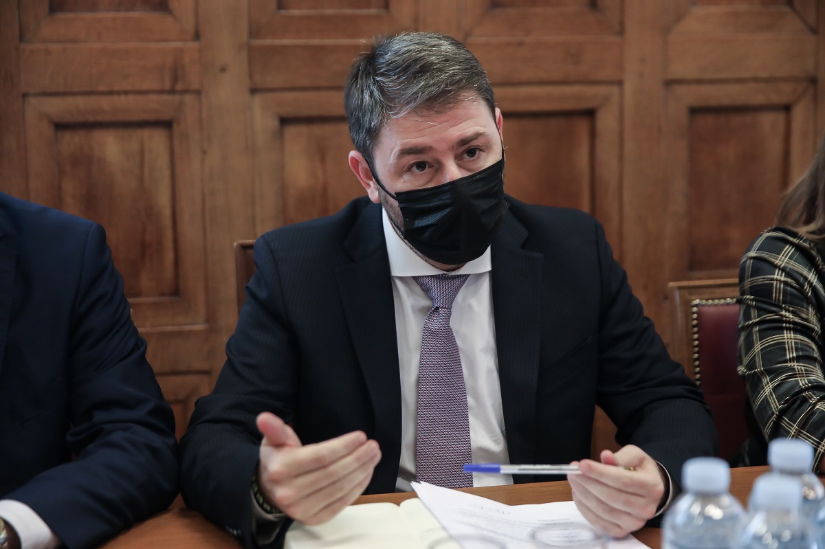 Ανδρουλάκης: Προτεραιότητά μας η αύξηση του κατώτατου μισθού