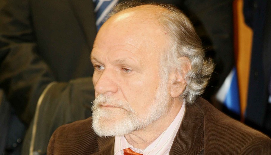 O εγκλωβισμός Κούτρα στην Αττική οδό, η ενόχληση του ΣΥΡΙΖΑ και ο Πατούλης που δεν έβγαινε στο τηλέφωνο