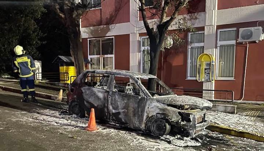 Θεσσαλονίκη: Επίθεση με μολότοφ στο δημαρχείο Θερμαϊκού