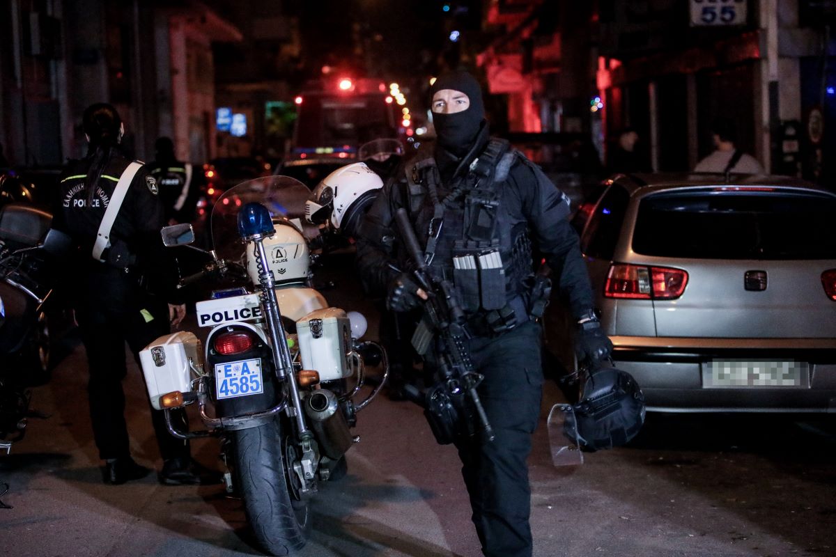 Πυροβολισμοί στο ΑΠΘ: Σεσημασμένος ο 23χρονος τραυματίας