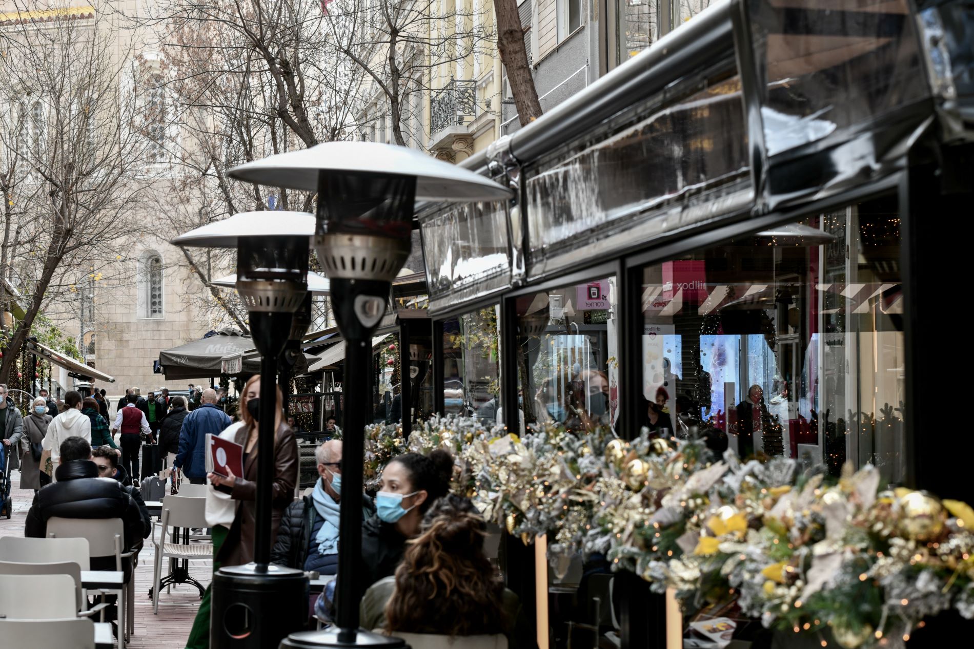 Τα χαμένα 300 εκατ. της εστίασης, η έξοδος της Varde Partners και η μηχανή προσφυγών του καζίνο Λουτρακίου