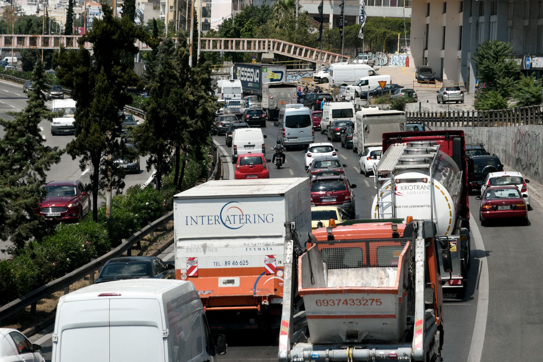 Αλλαγές στο μέγιστο ύψος για τα φορτηγά με κοντέινερ