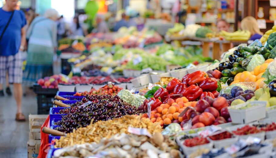 Φρούτα και λαχανικά σε σούπερ μάρκετ ©Pixabay