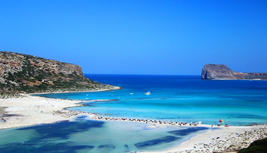 Παραλία στην Κρήτη © Unsplash