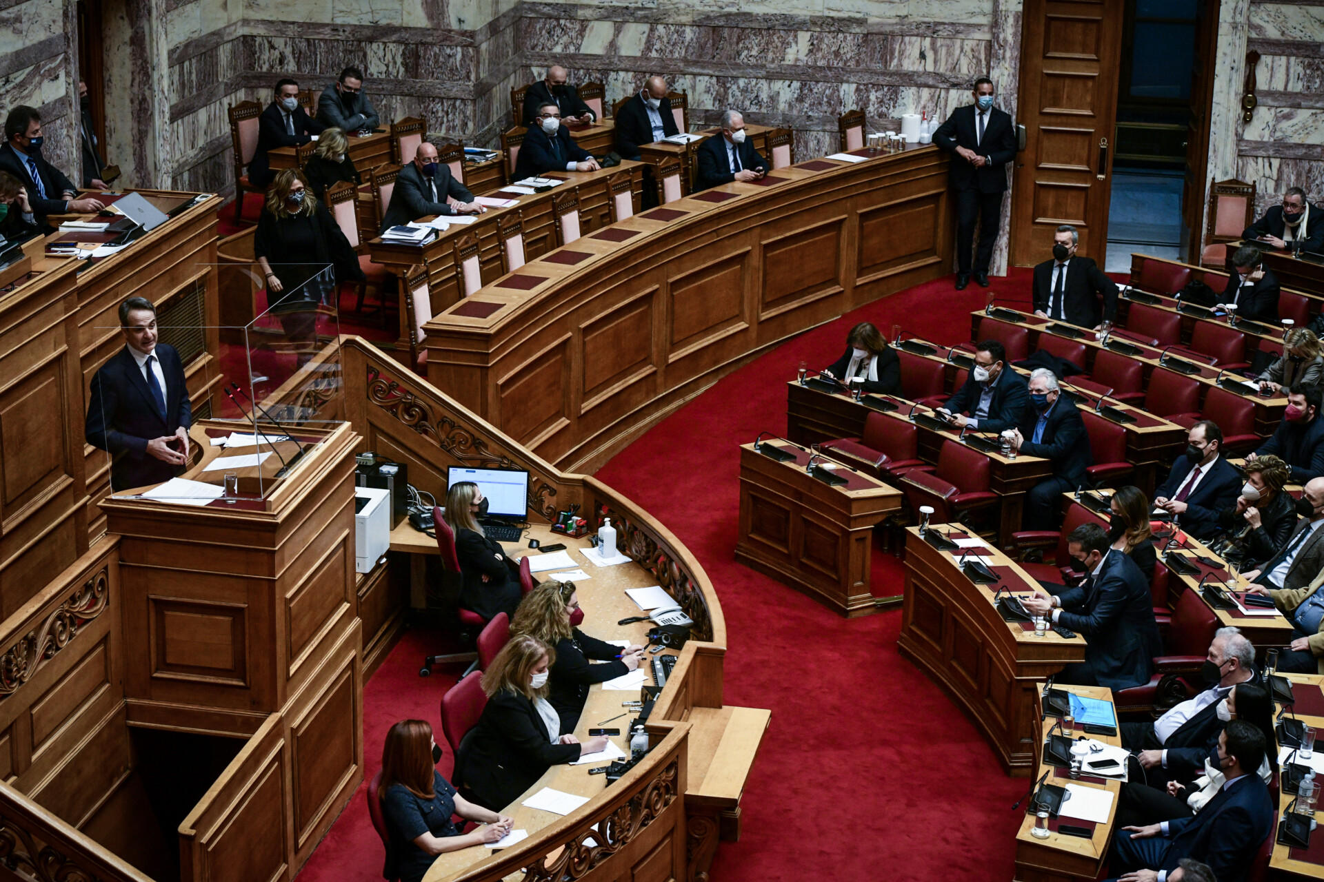 O Κυριάκος Μητσοτάκης στην Ολομέλεια της Βουλής © Eurokinissi