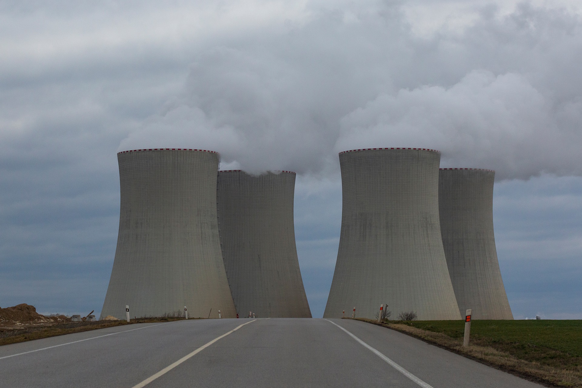 Πυρηνικό εργοστάσιο © Pixabay