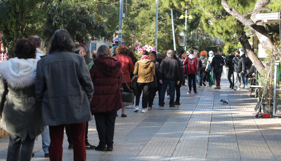 Ουρές για rapid test © Eurokinissi