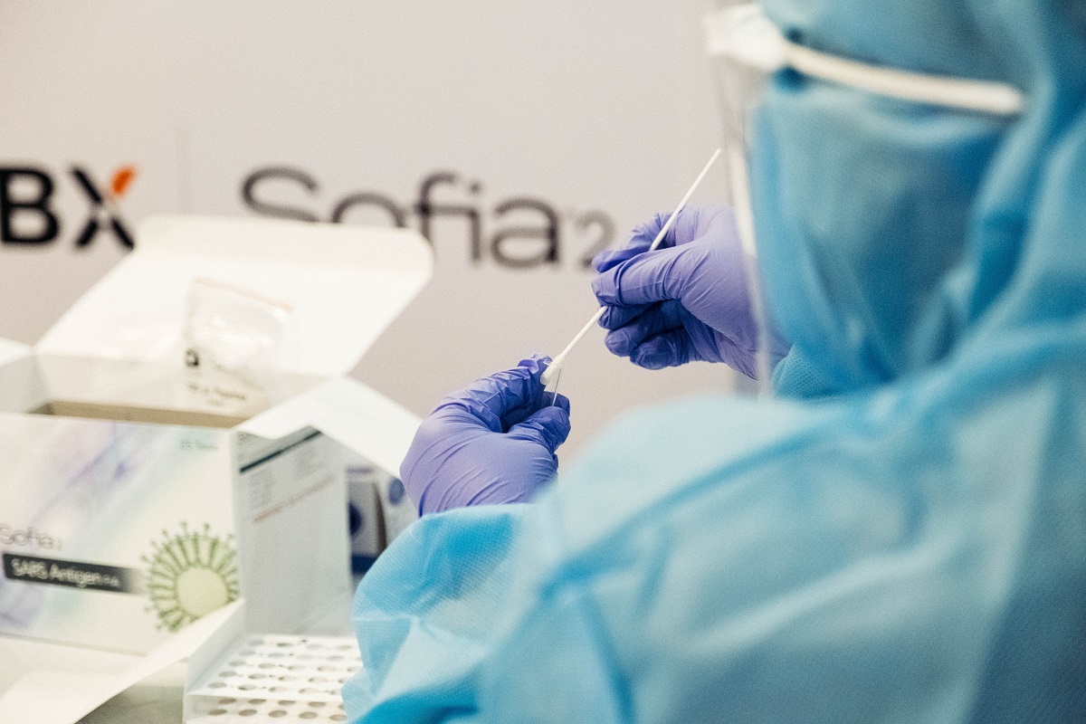 Κορονοϊός: Δωρεάν rapid test σε 24 κεντρικά σημεία το Σάββατο