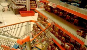 Eurostat: Έπεσε στο 2,7% ο πληθωρισμός στην Ελλάδα τον Απρίλιο