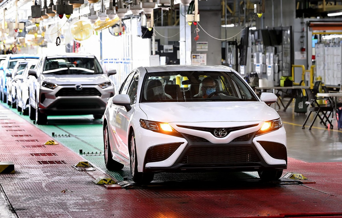 H Toyota εκθρόνισε τη General Motors από την πρώτη θέση των πωλήσεων στις ΗΠΑ!
