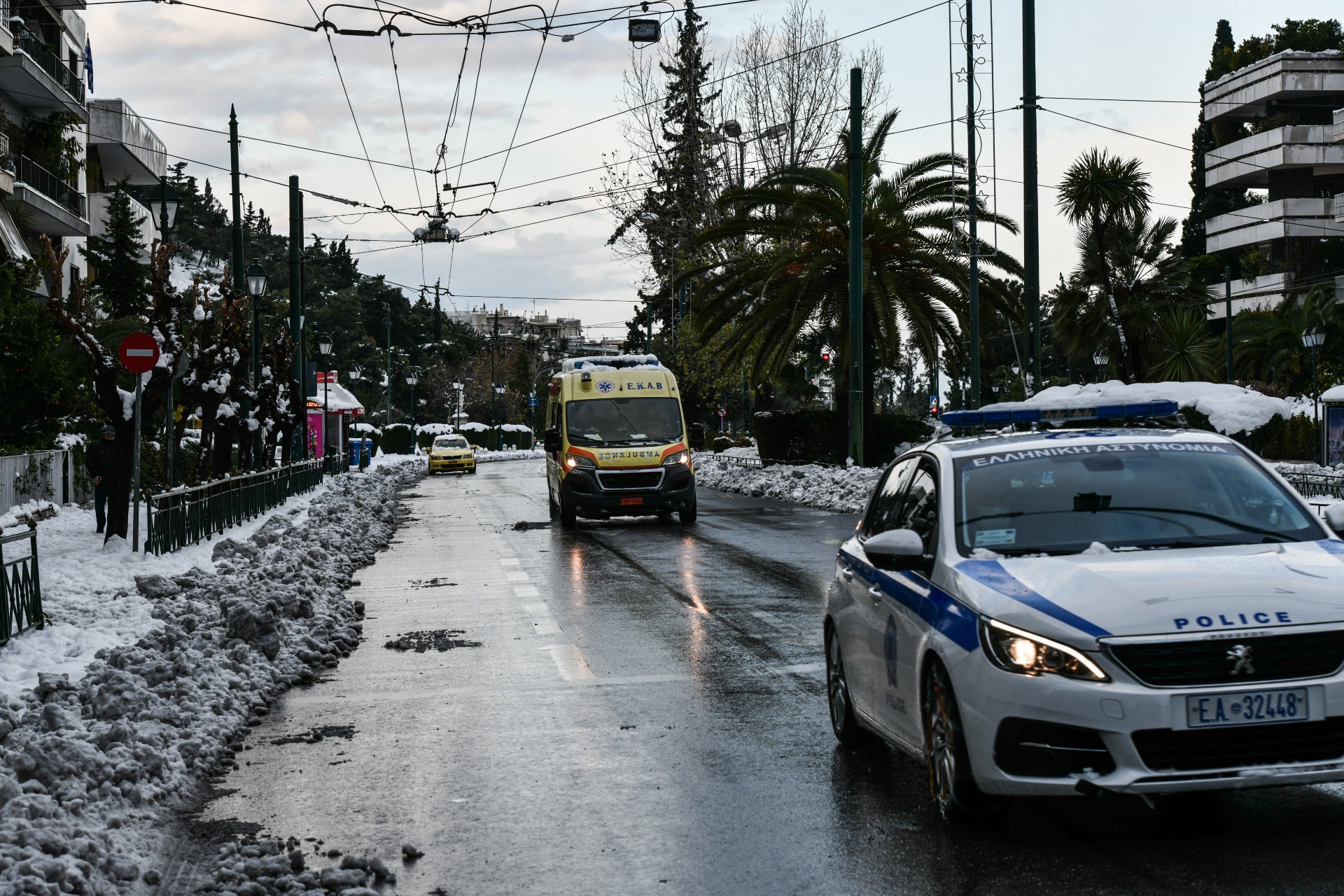 Χιόνια στο κέντρο της Αθήνας © Eurokinissi