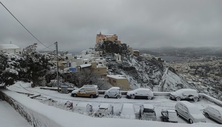 Χιόνια στη Σύρο © EUROKINISSI