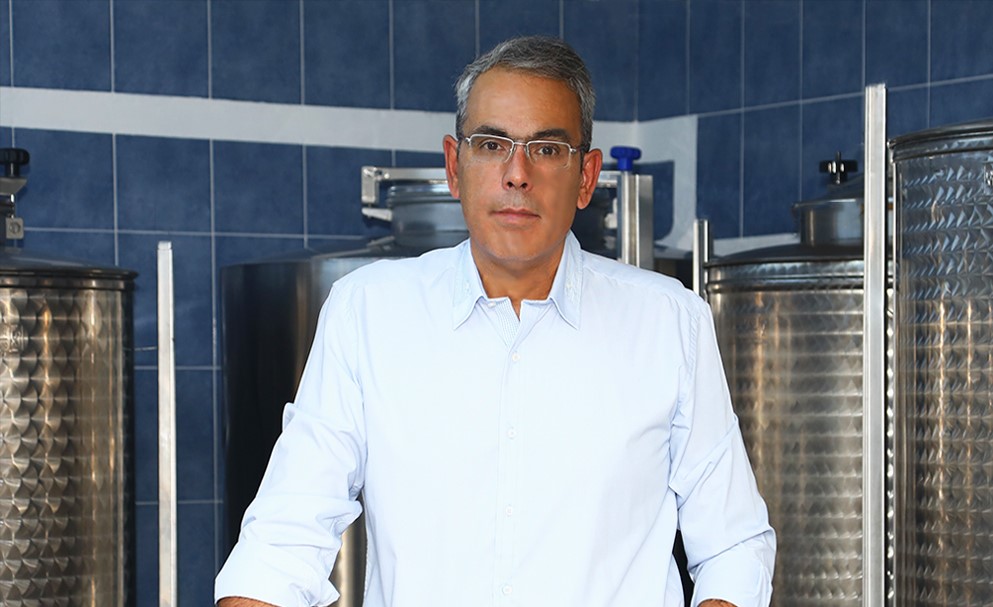 Ο Έλληνας ελαιοπαραγωγός με τα 400 διεθνή βραβεία