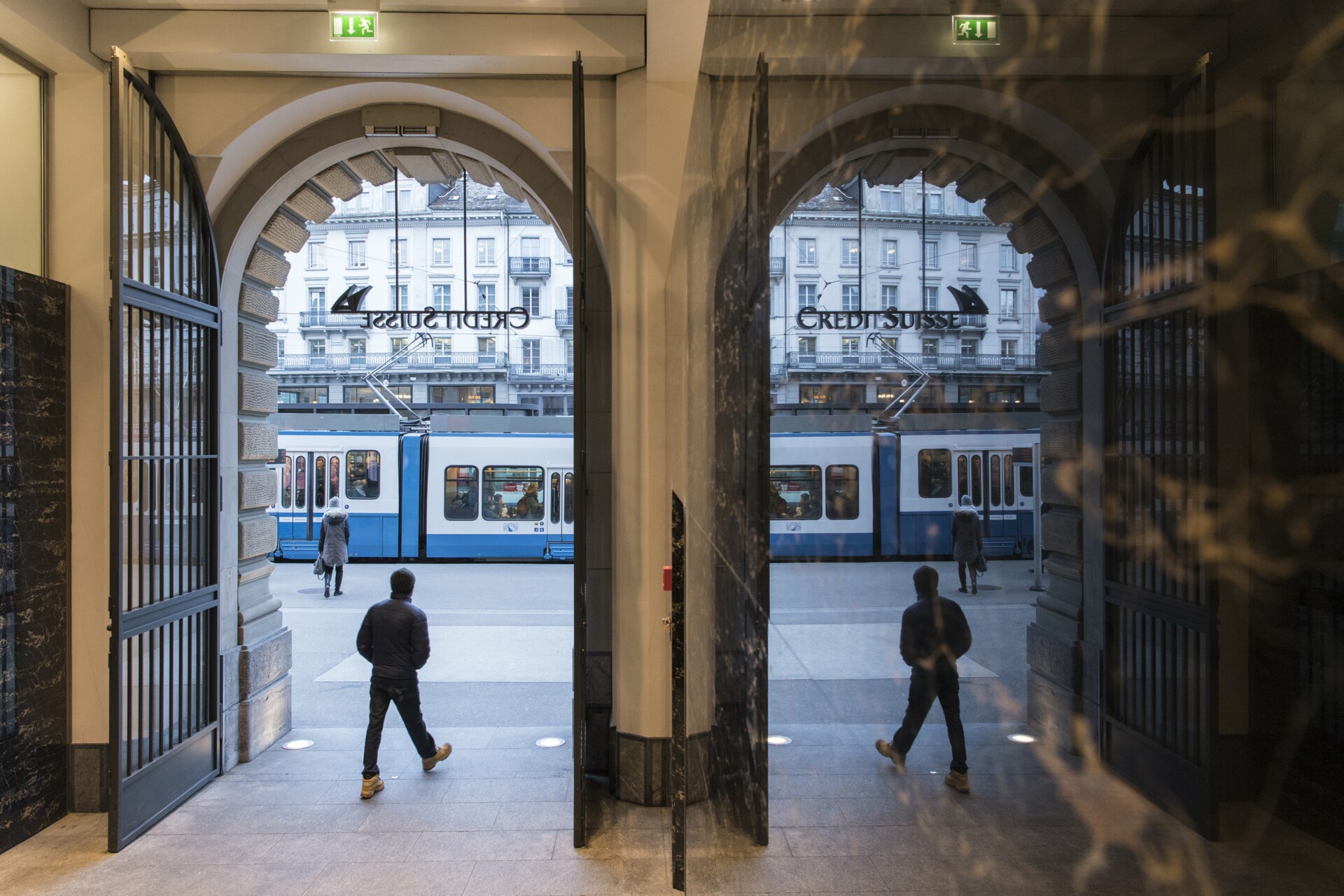 Credit Suisse: Κατηγορείται για ξέπλυμα τουλάχιστον 60 δισ. δολαρίων